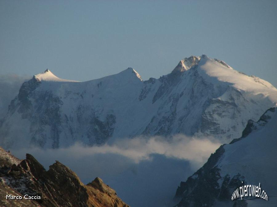 09_Zoom sulle cime del m.te Rosa.JPG